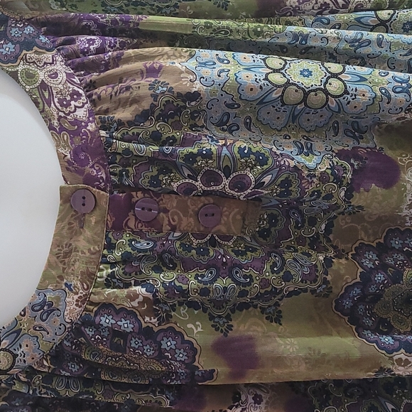 Dressbarn Woman Purple Green Print Sheer Lined Top Blouse 3X - Picture 2 of 12